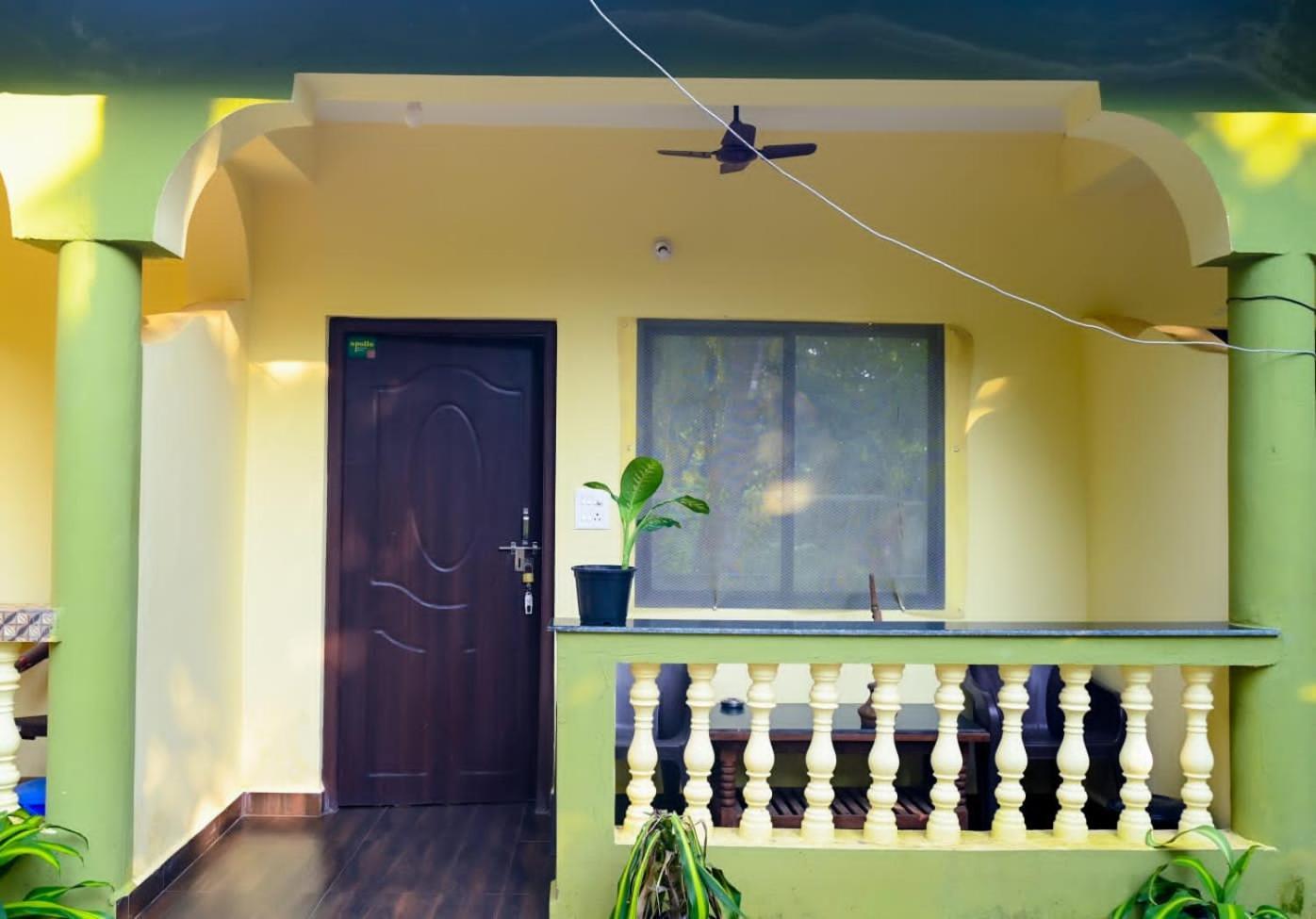 One Love Guest House Morjim Exteriör bild
